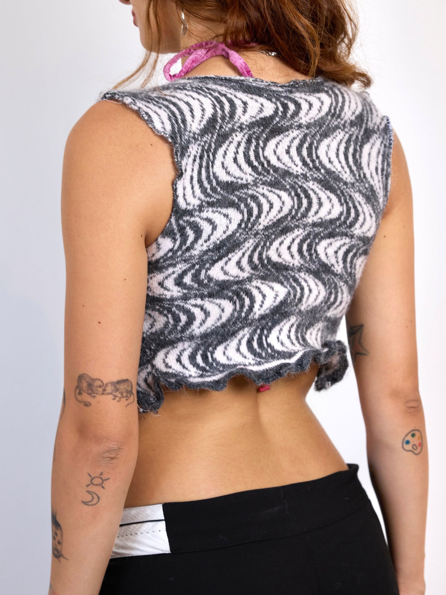 Ebru Wave Button Knit Vest